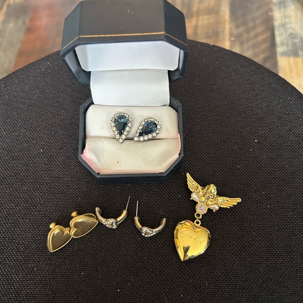 Elegant Gold and Silver Heart Earrings Set